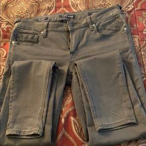 Vigoss grey skinny jeans in size 27/30